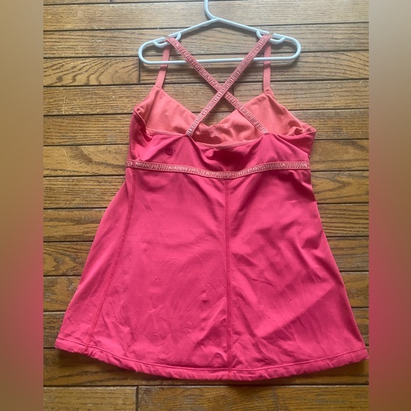 Lululemon Peplum style tank top - Picture 3 of 4